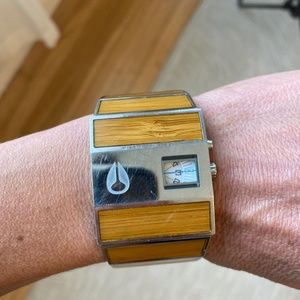 Nixon Nixon Rotolog Analog Watch